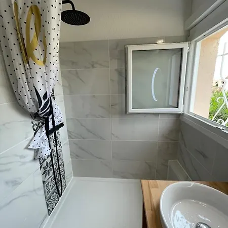 Lauriers Roses - Clim Wifi Parking - Piscine Dans - Marina St Cyprien Holiday home *